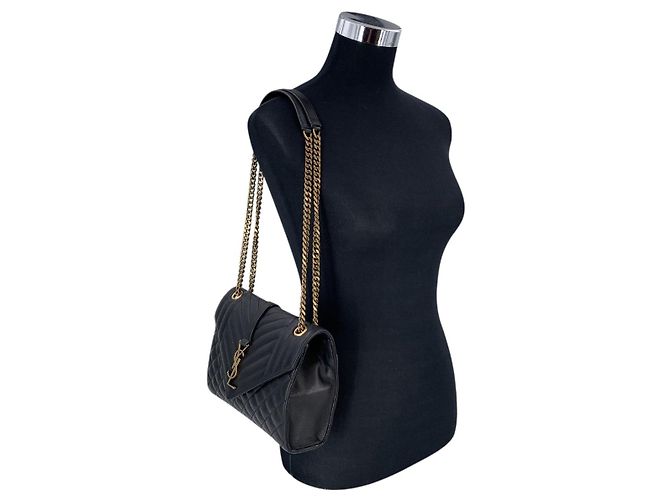 Autre Marque Bolsa de ombro envelope YSL em couro preto tri-quilted - vista 2