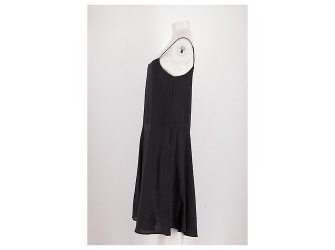 Autre Marque SIYAZU Schwarzes Midikleid mit Spaghettiträgern - Ansicht 5
