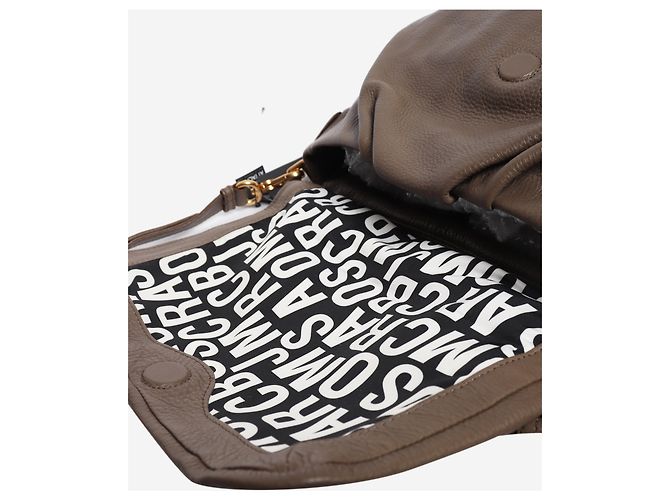Marc by Marc Jacobs Bolsa transversal grande em couro castanho Marrom - vista 7