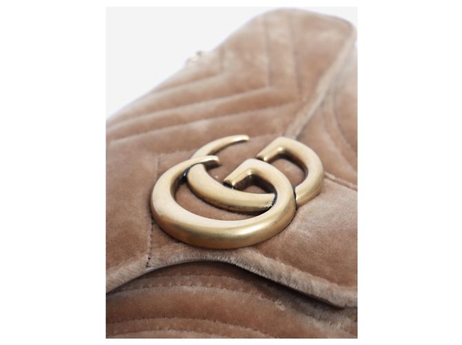 Gucci Borsa a tracolla GG Marmont in velluto matelassé Taupe Marrone - vista 4