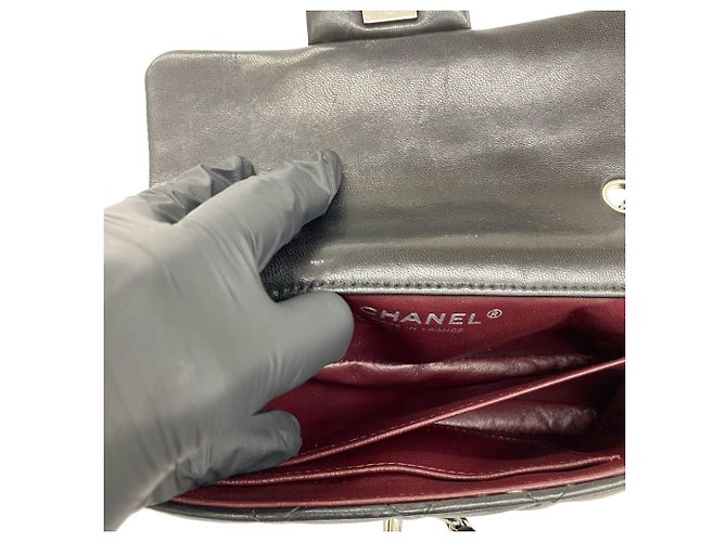 CHANEL Matelassé Coco Mark Schultertasche aus Lammleder Schwarz - Ansicht 10
