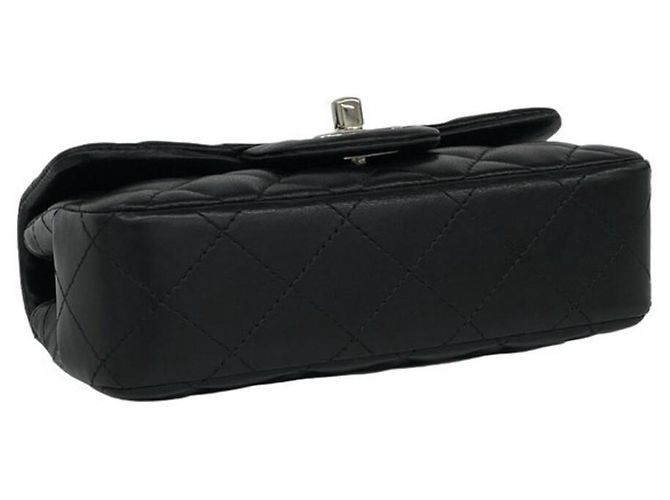 CHANEL Matelassé Coco Mark Schultertasche aus Lammleder Schwarz - Ansicht 7