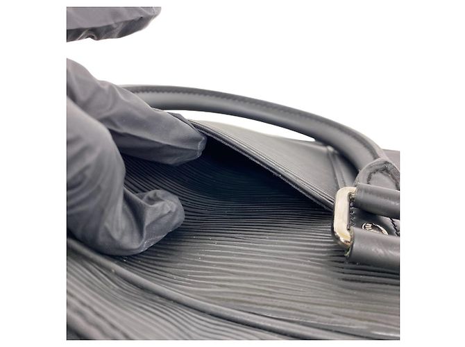Bolso de mano Louis Vuitton Vivienne Long de piel Epi Negro - vista 10