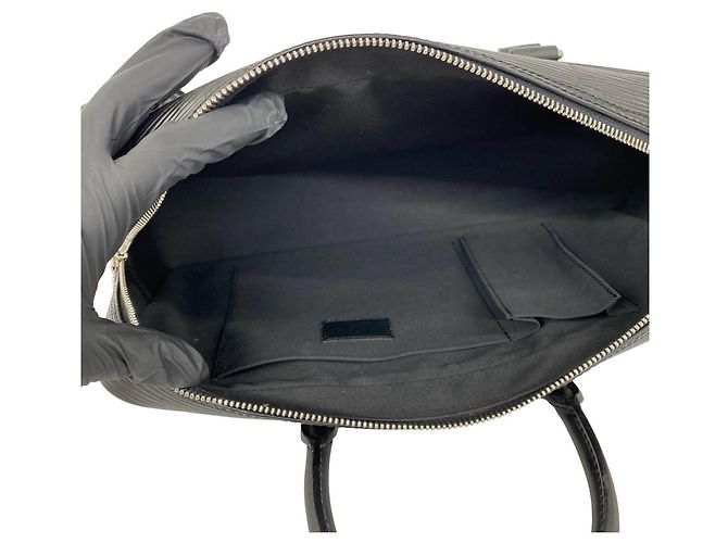 Bolso de mano Louis Vuitton Vivienne Long de piel Epi Negro - vista 9