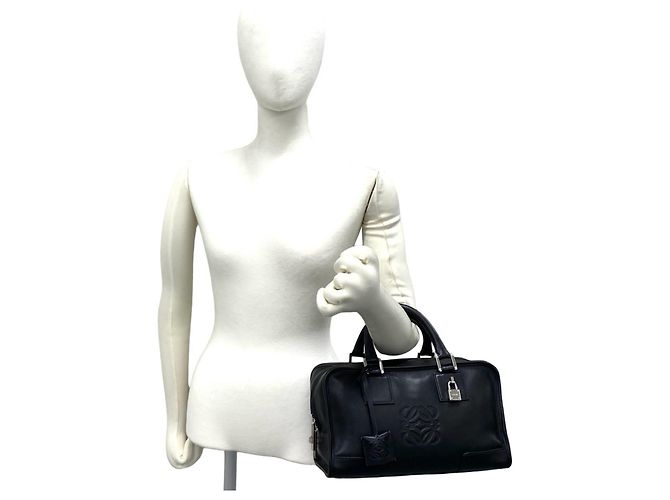 Loewe Amazona 28 Handtasche aus schwarzem Leder - Ansicht 2