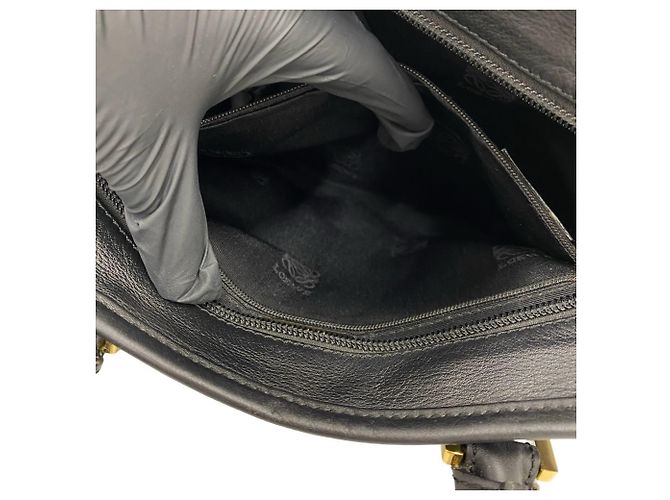 Loewe Amazona Handtasche aus schwarzem Leder - Ansicht 10