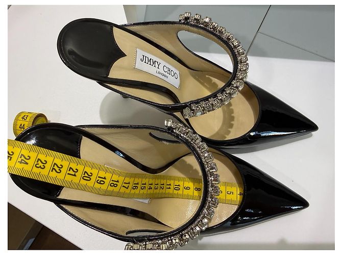 Jimmy Choo Bing 100 Mules de Charol con Correa de Cristal Negro - vista 10