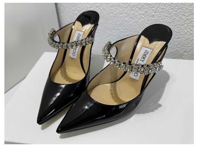 Jimmy Choo Bing 100 Mules de Charol con Correa de Cristal Negro - vista 3