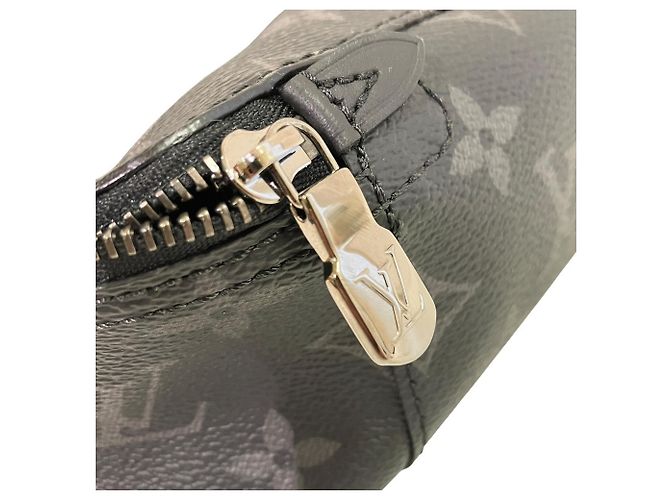 Bolsa de Mão Louis Vuitton Monogram Eclipse Preto - vista 7