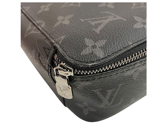 Bolsa de Mão Louis Vuitton Monogram Eclipse Preto - vista 9