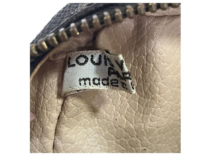 Louis Vuitton Trousses Toilette 23 Handbag Pouch Castaño - vista 3
