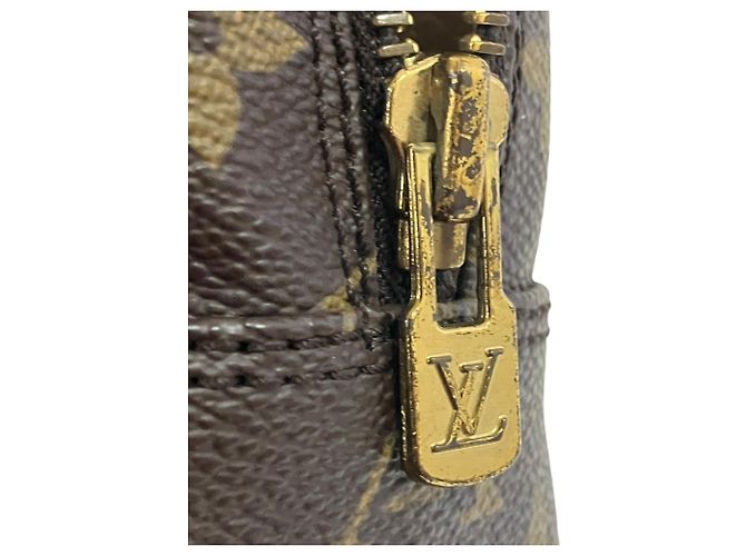 Louis Vuitton Trousses Toilette 23 Handbag Pouch Castaño - vista 6