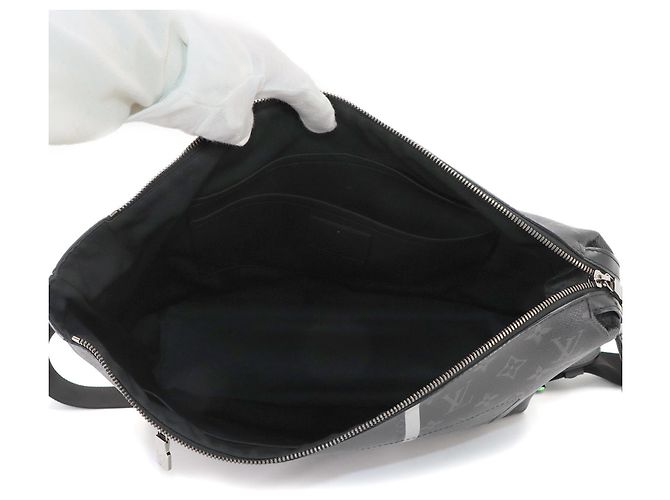 Louis Vuitton Apollo PM Monogram Eclipse Flash Shoulder Handbag M43410 Preto Monograma - vista 6