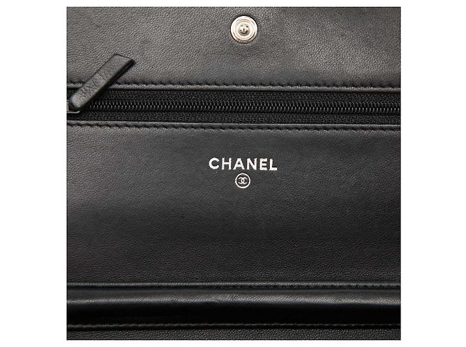 Portafoglio Chanel Black CC Embossed Lambskin Camellia Wallet On Chain Nero - vista 5