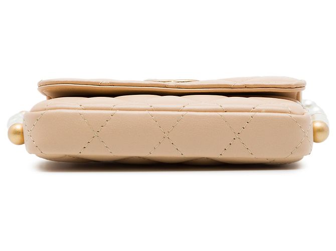 Portacarte con catena Chanel Beige Quilted Lambskin About Pearls - vista 3