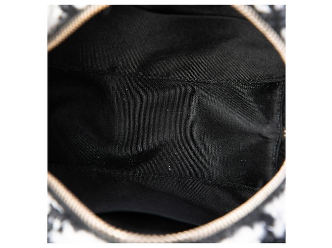 Chanel Clutch 19 Round de Tweed Blanco con Cadena y Monedero Crudo - vista 4