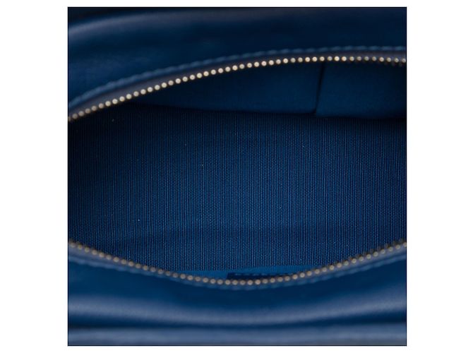 Chanel Blue Small Lambskin Gabrielle Crossbody Blau - Ansicht 4