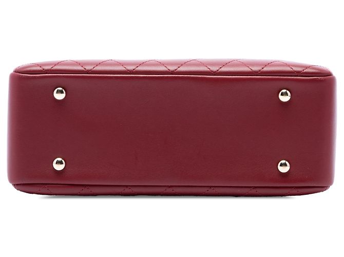 mala Chanel Knock On Wood em pele de cordeiro acolchoada vermelha com pega superior Vermelho - vista 3