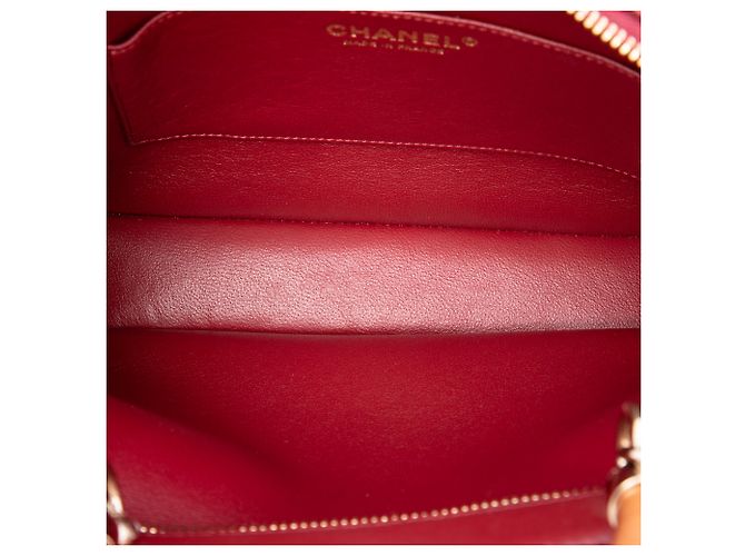 mala Chanel Knock On Wood em pele de cordeiro acolchoada vermelha com pega superior Vermelho - vista 4