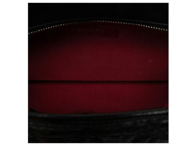 Chanel Gabrielle Crossbody in vitello invecchiato nero Medium - vista 4