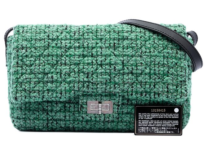 Chanel Green Jumbo Quilted Tweed Reissue 2.55 Easy Messenger Flap Grün - Ansicht 7