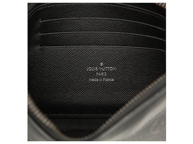 Louis Vuitton Black Monogram Eclipse Pochette Discovery PM Preto - vista 5