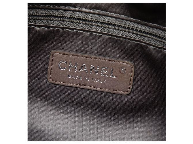 Bolso de hombro Chanel Bubble de nailon acolchado morado Púrpura - vista 5