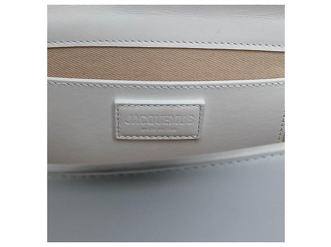 Jacquemus Le Bambino Long en cuir de veau blanc - vue 5