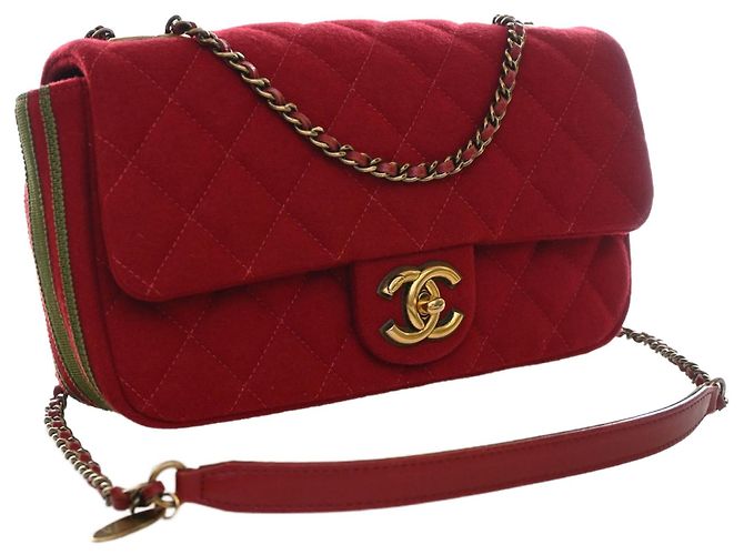 Chanel Red Medium Quilted Mixed Fibers CC Eyelet Flap Vermelho - vista 11