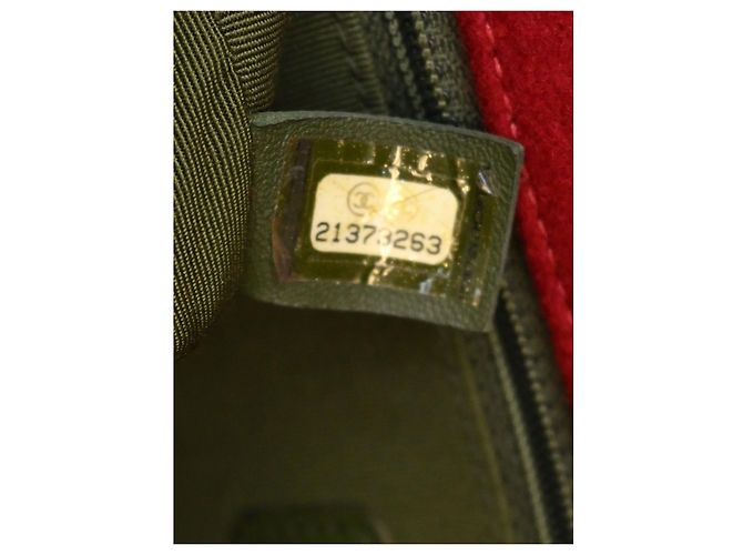 Chanel Red Medium Quilted Mixed Fibers CC Eyelet Flap Vermelho - vista 6