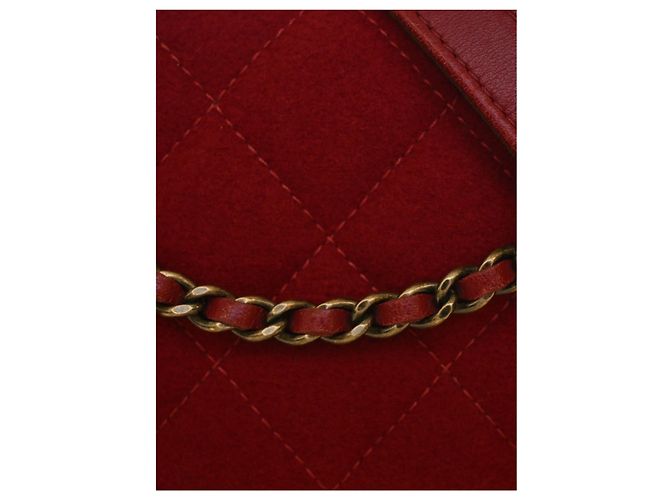 Chanel Red Medium Quilted Mixed Fibers CC Eyelet Flap Vermelho - vista 7