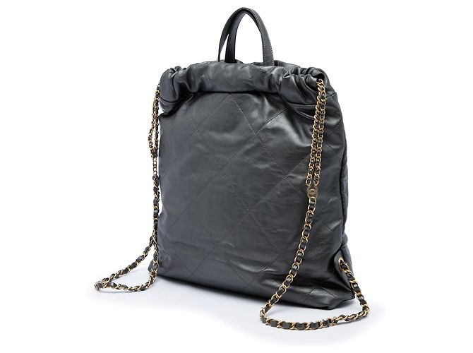 Zaino Chanel 22 in vitello lucido matelassé nero Large - vista 2