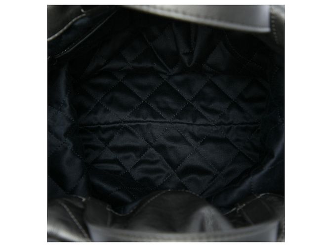 Zaino Chanel 22 in vitello lucido matelassé nero Large - vista 4
