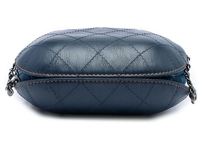 Borsa a secchiello Gabrielle Chanel in denim stampato blu e vitello trapuntato, Small - vista 3