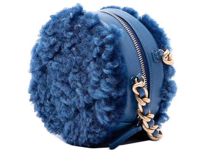 Chanel Blue Shearling 19 Round Clutch with Chain Azul - vista 2