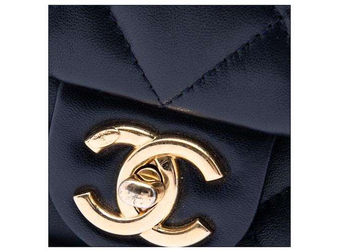 Chanel Blue Small Quilted Lambskin Funky Town Flap Azul Azul marinho - vista 5
