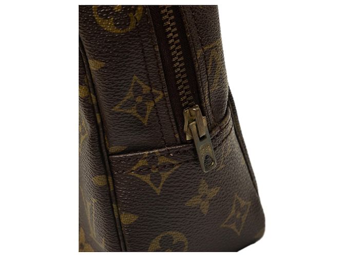Louis Vuitton Brown Monogram Trousse Toilette 28 Castaño - vista 6