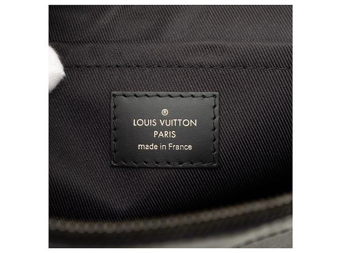 Louis Vuitton Black Monogram Eclipse Discovery Pochette GM Preto - vista 5