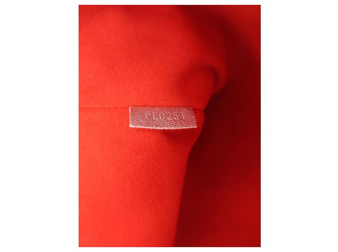 Louis Vuitton Silver Monogram Embossed Puffy Lambskin Coussin PM Argenté - vue 9