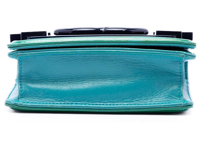Chanel Green Mini Ombre Acrylic and Patent Boy Brick Flap Verde - vista 3