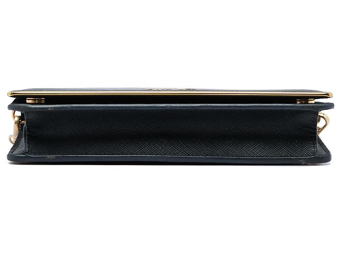 Cartera con cadena Prada en piel Saffiano negra con barra de metal Negro - vista 3