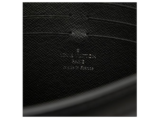 Louis Vuitton Gray Monogram Eclipse Reverse Pochette Voyage MM - vista 5