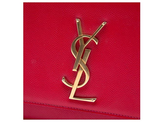 Autre Marque Clutch Saint Laurent Red Grain de Poudre Monogram Cassandre Roja - vista 5