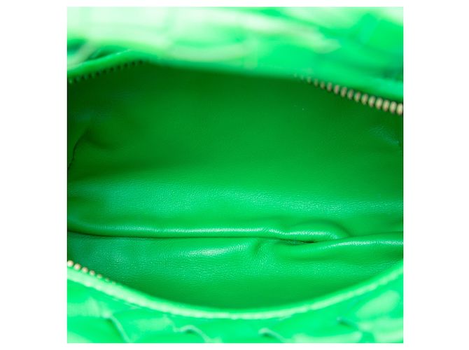 Bottega Veneta Mini Jodie in Nappa Intrecciato Verde - vista 4