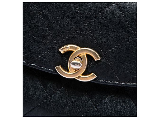 Chanel Black CC Quilted Calfskin Double Sided Metal Frame Flap Schwarz - Ansicht 5