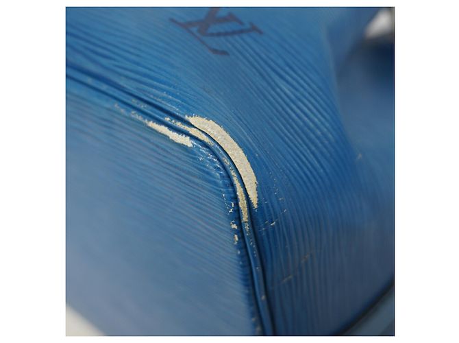 Noe Borsa a tracolla Louis Vuitton Epi Petit Noé Blu - vista 6