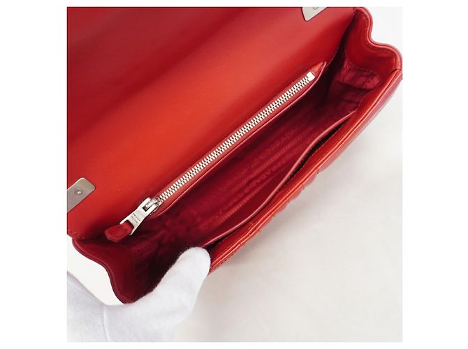 Borsa a tracolla Prada Time Lag in pelle Rosso - vista 4
