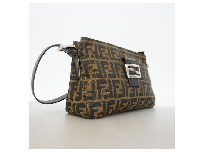 Bolso de hombro Fendi Zucca de nailon y lona Castaño - vista 2