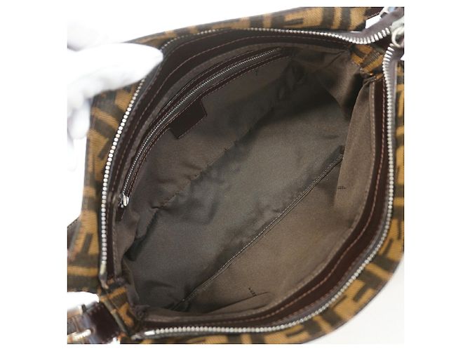 Bolso de hombro Fendi Zucca de nailon y lona Castaño - vista 4
