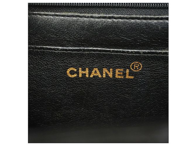 Chanel Matelassé Schultertasche mit Kette Schwarz - Ansicht 5